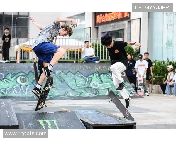 与张丽对话探索她的滑板生涯与梦想之路